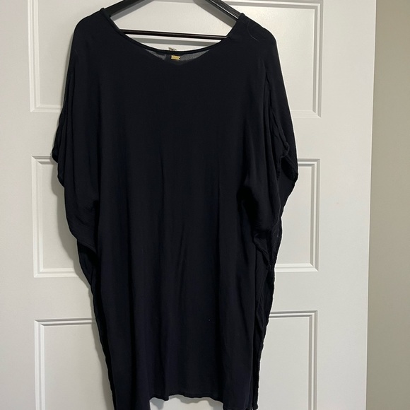 Lake Of Time - Short Poncho for Women/ Navy Blue - Picture 4 of 7